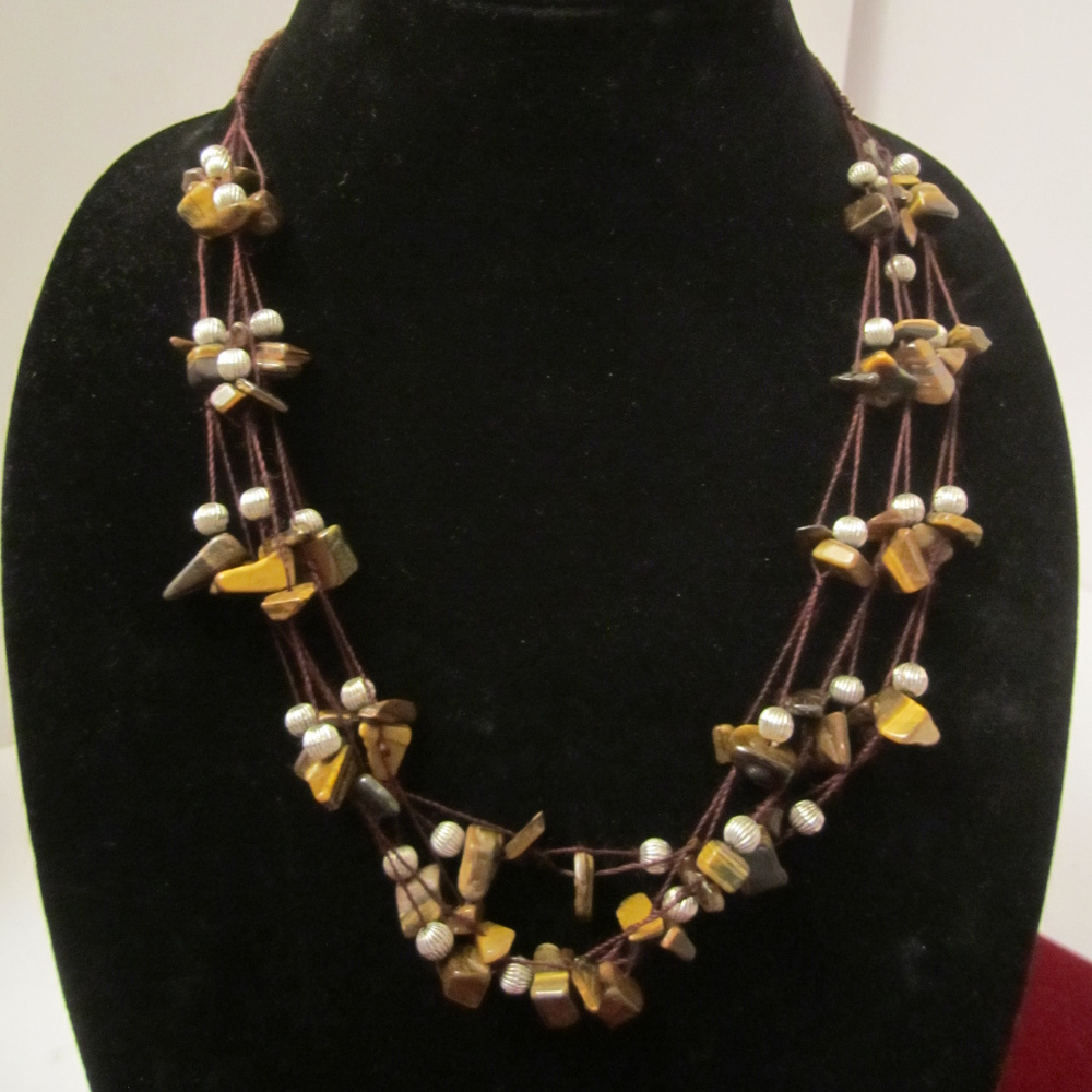 Tiger's Eye Strung Nuggets VTG Necklace  AVON EUC
